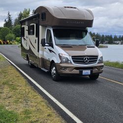 2016G Winnebago view 