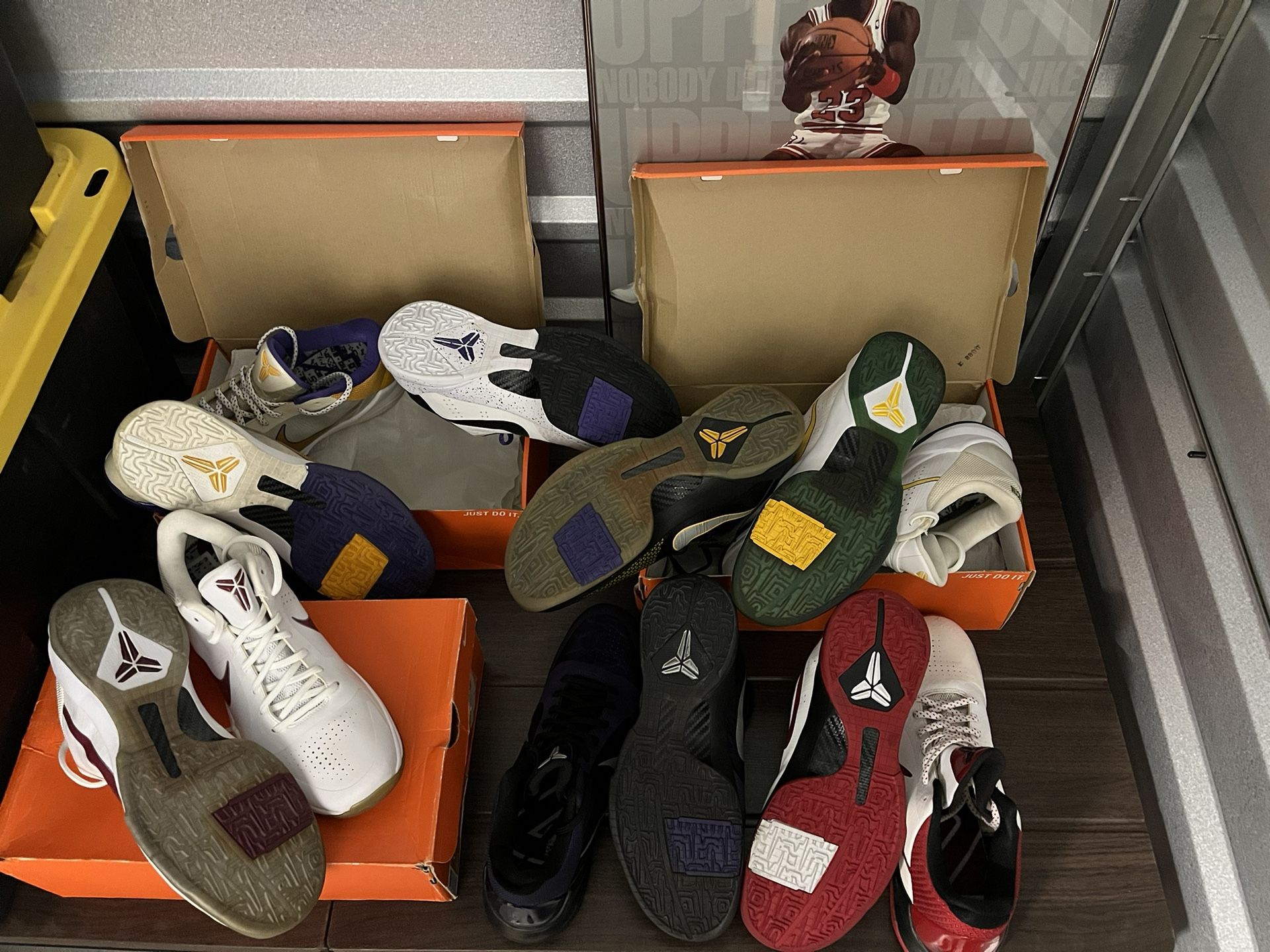 vintage Starter Nike Jordan Kobe Shoes