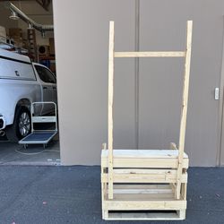 Pallet made lemonade stand /puppet show theatre