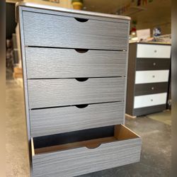 Dresser/ Five drawers dresser