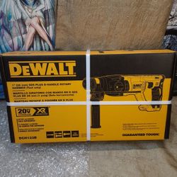 NEW DEWALT 20V XR SDS PLUS ROTARY HAMMER 