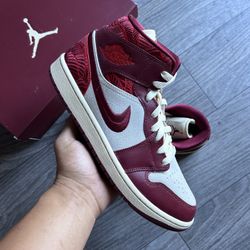 Jordan 1 Mid Tiki 
