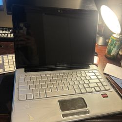 Old school laptop Cd DVD Burner all The Ports 