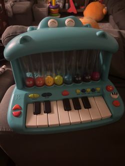 Kids hippo piano