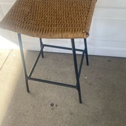Faux Rattan/metal  Stool Or Plant Stand 
