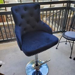 Bocana Swivel Adjustable Heigth Bar Stool for Sale in Denver CO