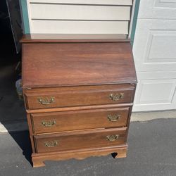 Wood secretary desk with 3 drawers