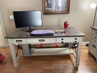 Executive office desk