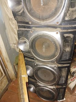 4 Speakers
