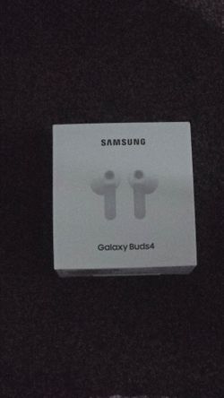Brand New Sealed Galaxy Buds 4 warranty as well