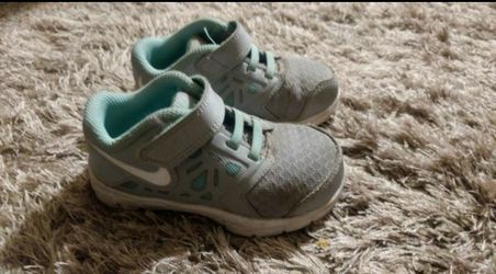 Nike size 7 toddler