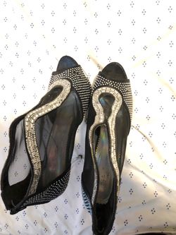 Black heel woman size 12
