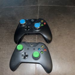 XBOX ONE 2 Controllers 
