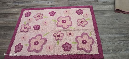 Area Rug (Room Rugs)