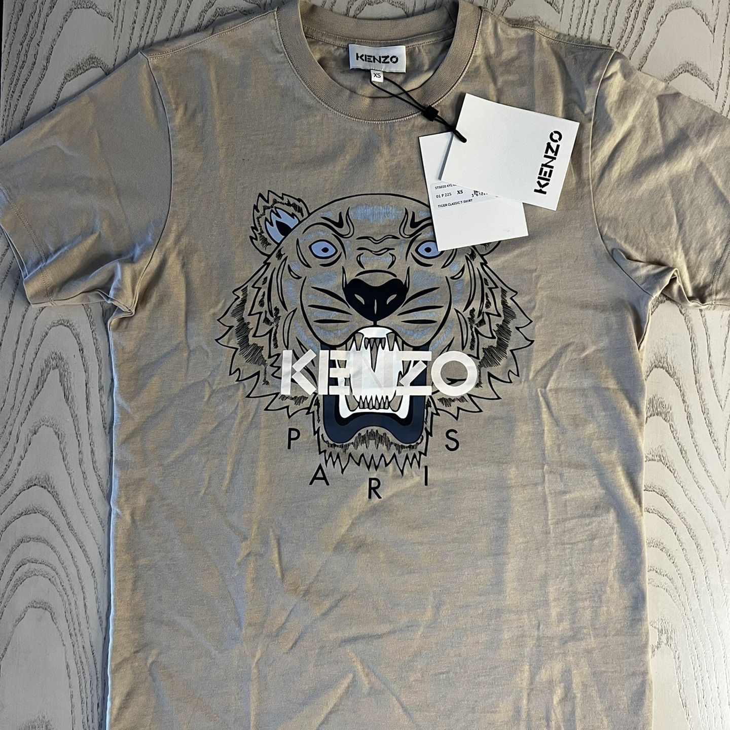 KENZO Tiger T-Shirt (Beige) - Size for Sale in New York, NY
