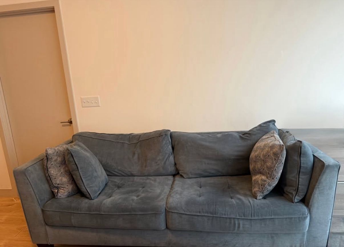 Ashley Furniture Sciolo Queen Sleeper Sofa