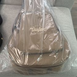 Brand New Taylor Grand Concert Acoustic Guitar Gig Bag