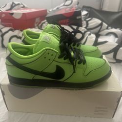 Nike SB Powerpuff Buttercup Size 9
