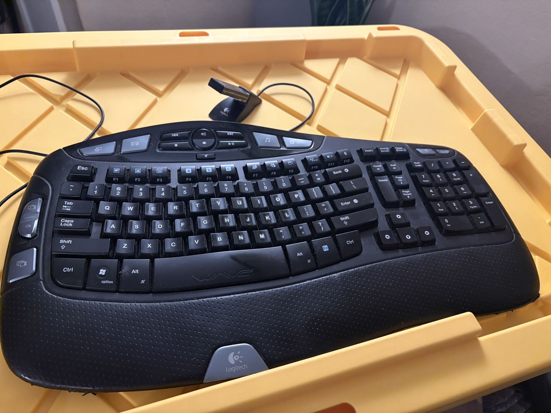 Logitech Ergo Wave Keyboard