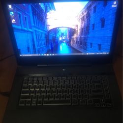 Alienware M15X   Intel Core i7-Q740, NVDIA 500GB, 4GB BAD BATTERY Laptop