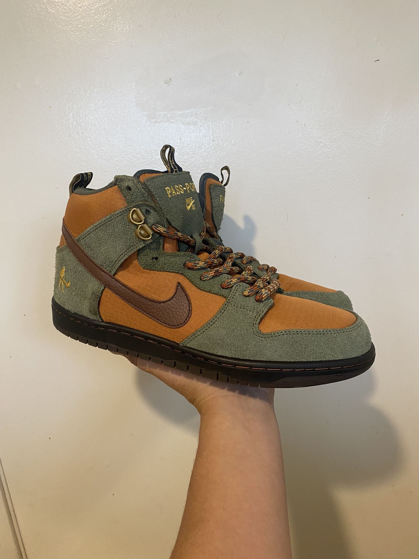 NIKE SB Dunk High Passport Work Boots Men Size : 11