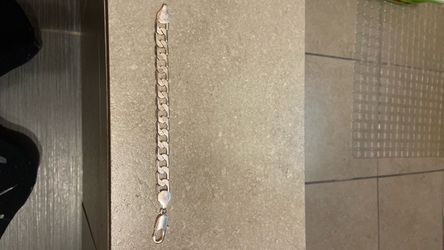 Cuban link bracelet
