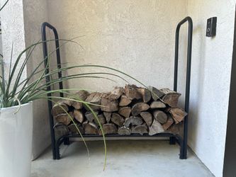 METAL LOG RACK WITH FIRE LOGS