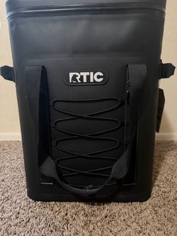 Rtic Outdoors Rtic 24 Can Backpack Cooler