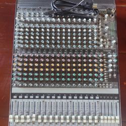 Mackie Onyx 16-Channel Analog Mixer