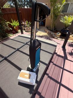 Vacuum & Bags - ORECK Classic PRO - MAKE OFFER
