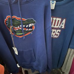 New Florida Gator Size Extra Large, Long Sleeve, Thermal And Hooded Sweatshirt Embroidered With Huge Gator Logo On The Front
