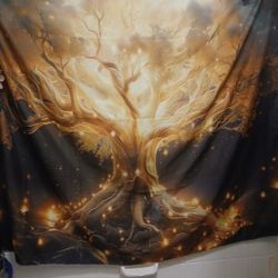 Beautiful Tapestry  It's Bout  4 To 5ft All WayRound