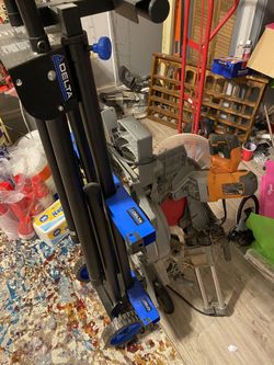 Ridgid 12” dual bevel compound miter saw with delta saw stand