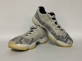 SZ 9.5 Jordan 11 Retro Low Snake Light Bone