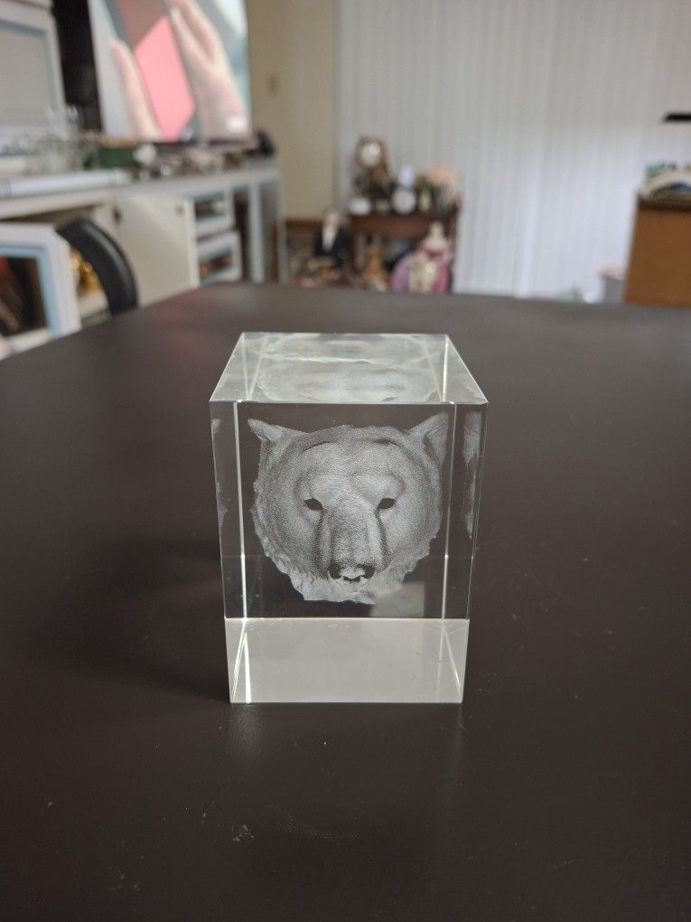 3D Laser Engraved Crystal Cube Of A Polar Bear's Head, Paperweight 3"H X 2.25"Square