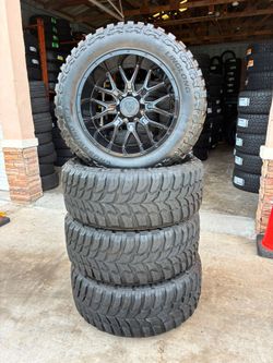 37x13.50R22/Used Crosswind M/T 37x13.50R22 Tires – Set of 4