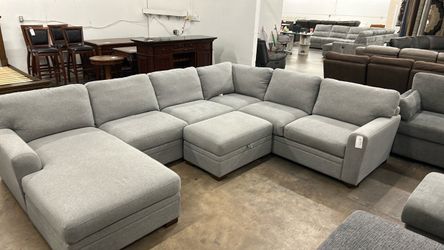 Sectional Sofa - Delivery/Financing Available
