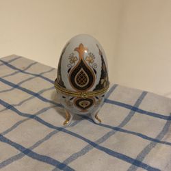 Antique Egg (Fabergé)