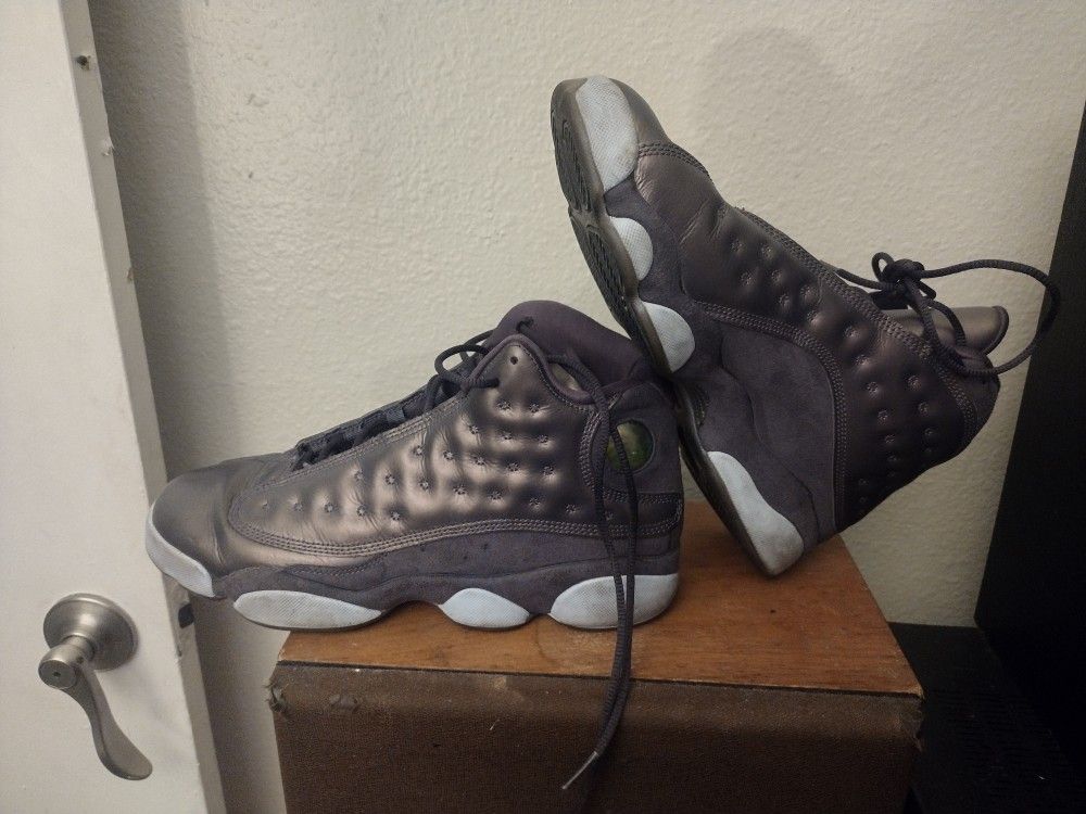 Air Jordan 13 GS “Dark Raisin” Size 8.5