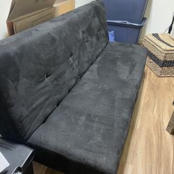 Black Futon 