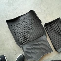 Toyota Camry Waterproof Floor Mats 