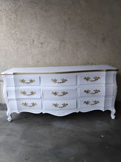 BIGGER NINE DRAWERS WOODEN DRESSER