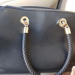 Women Hand Bag For Ladies Good Condition 