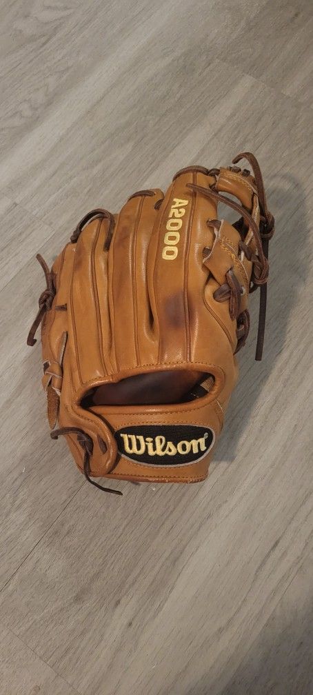 Wilson A2000 2B Glove - Dustin Pedroia Model