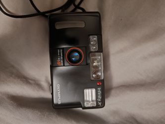 Olympus Infinity Jr 35mm Point and Shoot Camera