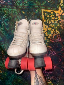 Riedell white quad skates fitted with red Sonar Zen 62mm/85A wheels size 6