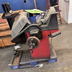 Tire Mount And Balancer