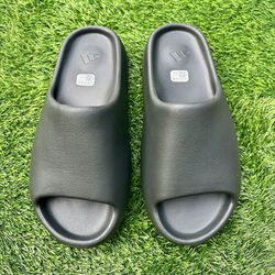 adidas Yeezy Slide Dark Onyx (ID5103) Men’s Size 12 and 13 Available 