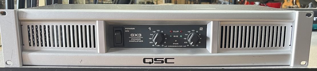 QSC GX3 POWER AMPLIFIER STEREO 2x300W @. 8ohms
