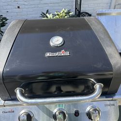 Gas Grill By CharBroil